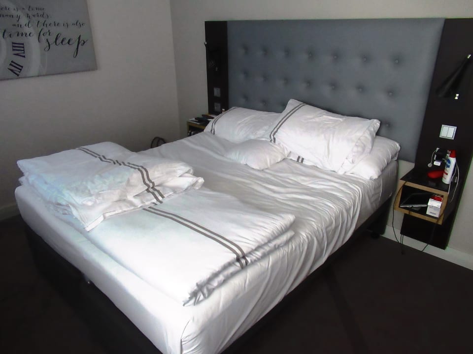 Zimmer Premier Inn Saarbrücken City Congresshalle