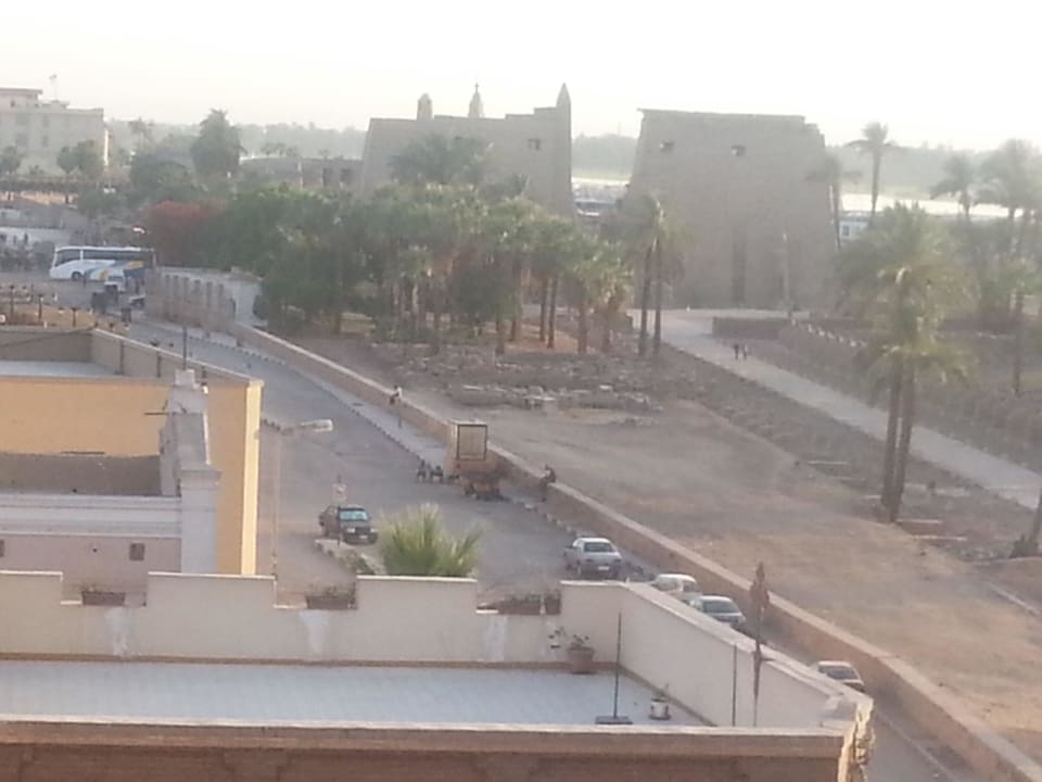 Blick vom Balkon Emilio Hotel Luxor
