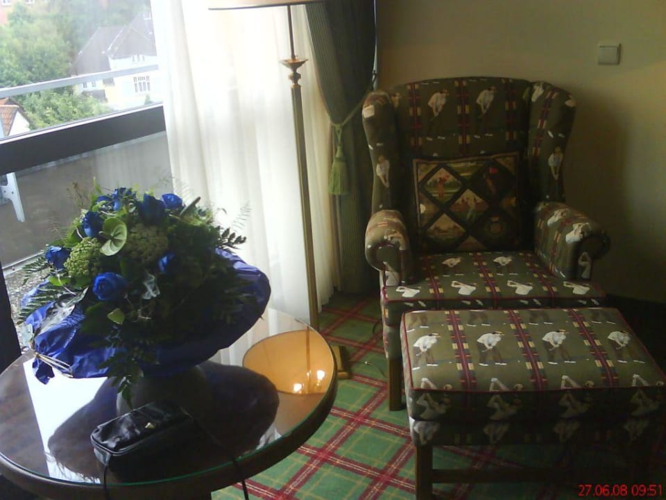 Ruhesessel im Zimmer Althoff Hotel Fürstenhof