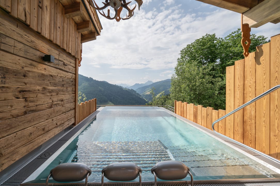 Pool Highking Chalet Grünegg