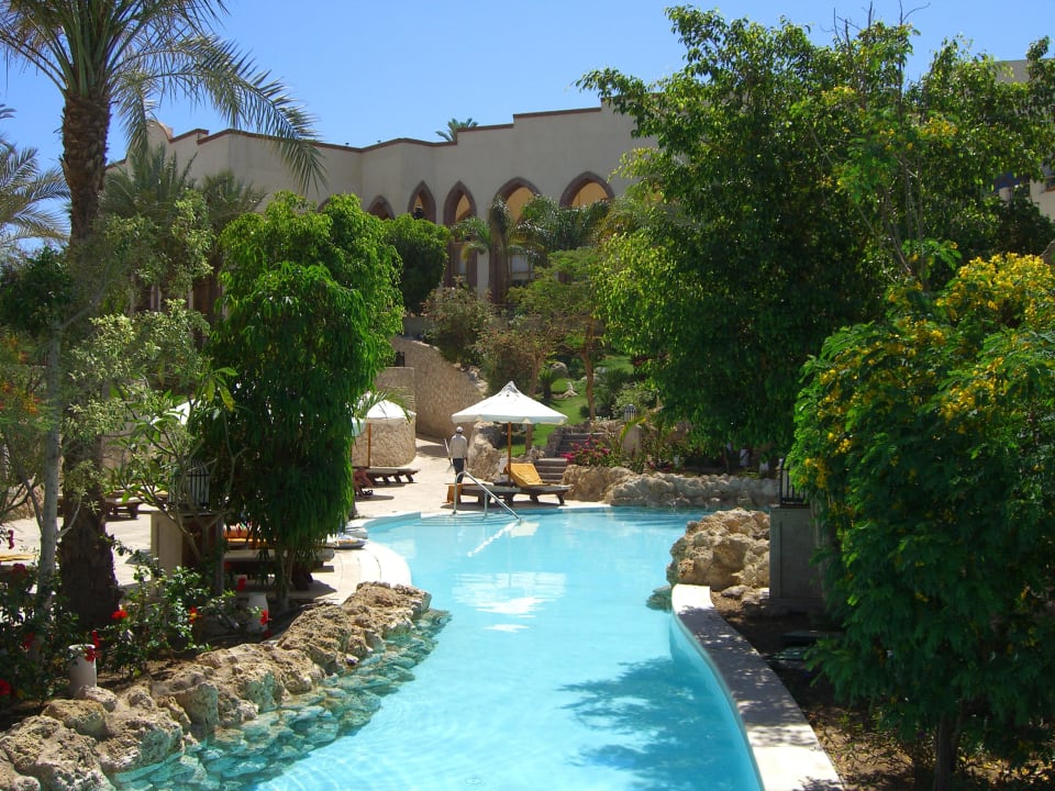 Mit Blick auf das Haupthaus The Grand Hotel Sharm El Sheikh