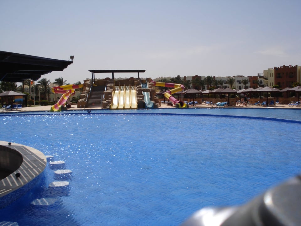 Pool am Familienbereich SUNRISE Royal Makadi Resort