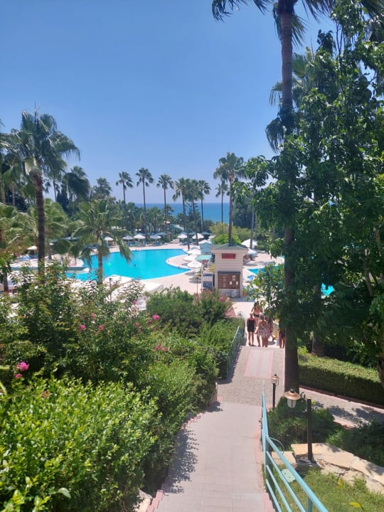 Gartenanlage Iz Flower Side Beach Hotel