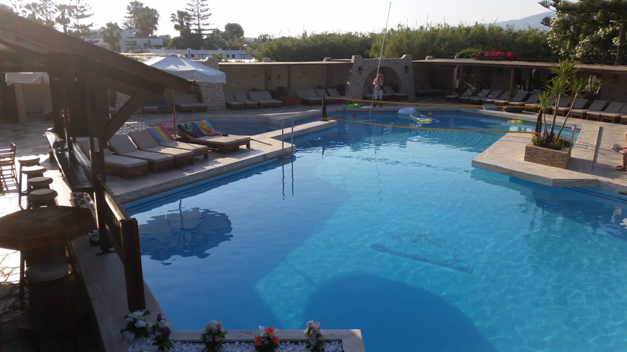 Pool Gaia Garden Hotel