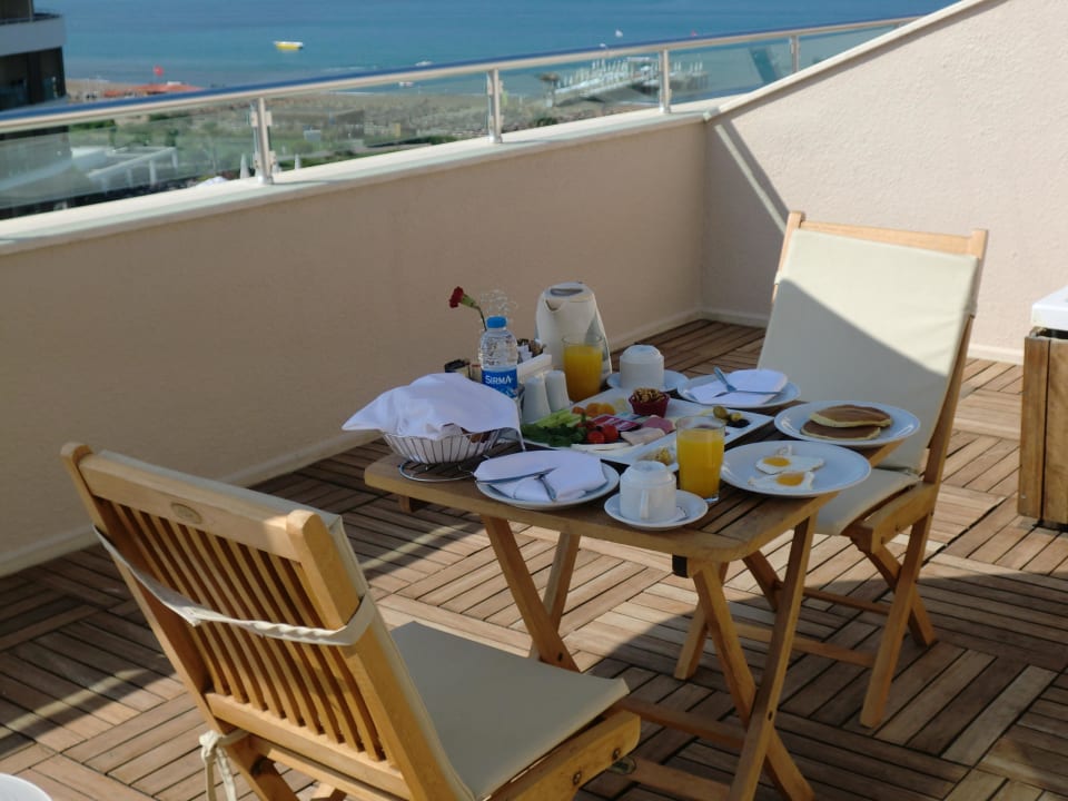 Luxus Suite: Frühstück auf dem Zimmer Voyage Belek Golf & Spa