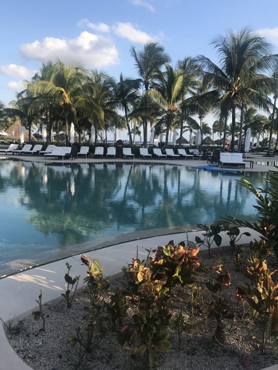 Einer der Pools Secrets Akumal Riviera Maya - Adults only