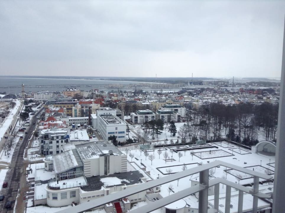 Ausblick nach Warnemünde Hotel Neptun