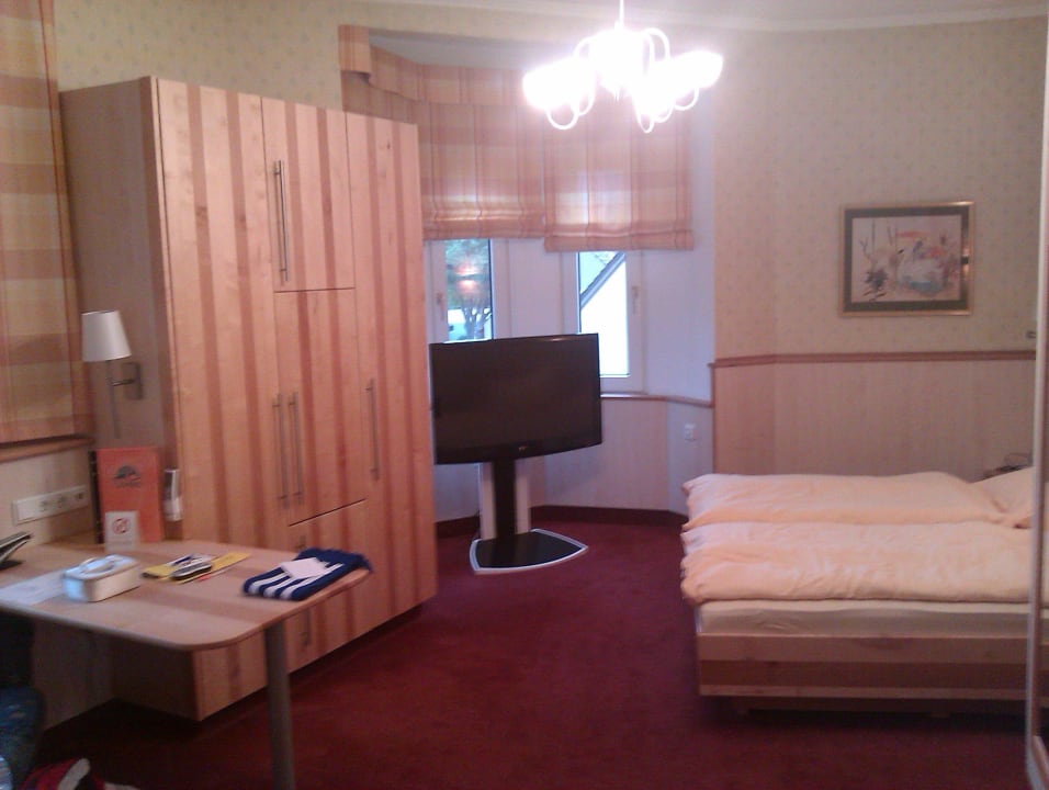 Geräumiges Erkerzimmer Ambient Hotel Zum Schwan