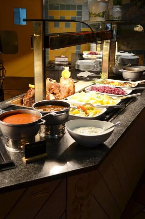 Warmes Buffet IFA Alpenrose Hotel Kleinwalsertal