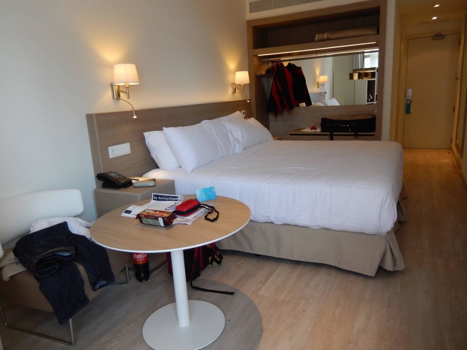 Schrank ohne Tür Meliá Cala Galdana