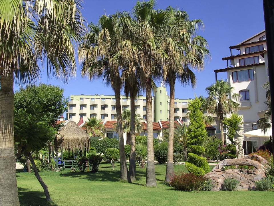 Garten Bella Resort & Spa