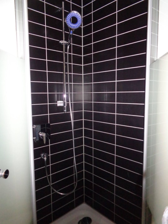 Dusche Lindner Hotel Frankfurt Sportpark, part of JdV by Hyatt