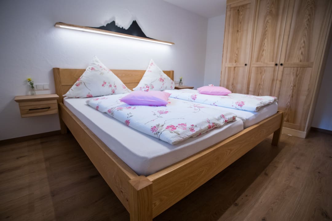 Zimmer Gästehaus Göllblick