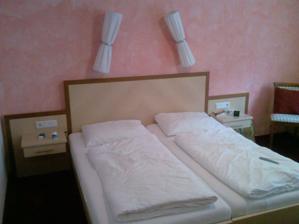 Zimmeransicht1 Posthotel Strengen am Arlberg