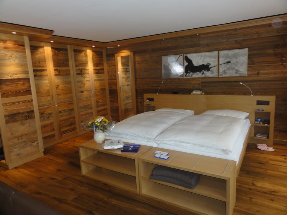 Links, Schränke, viel Stauraum Relais & Chateaux Schönegg