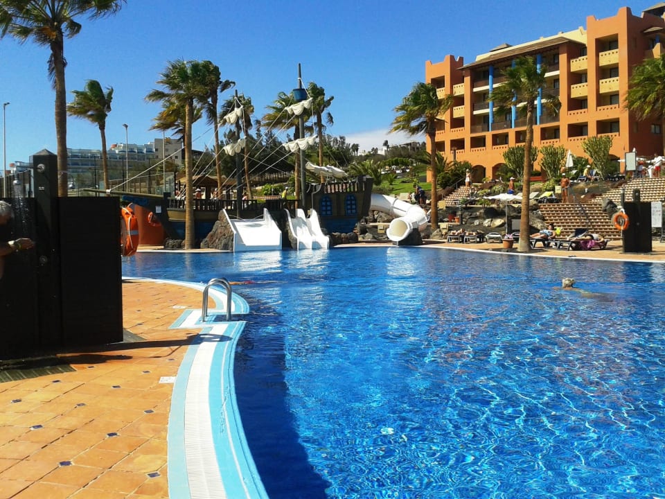 Hauptpool des Hotel H10 Tindaya