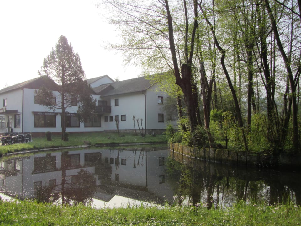 Blick auf das Restaurant Hotel Zur Mühle