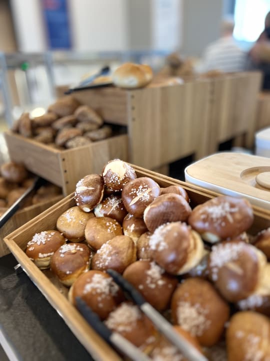 Gastro Holiday Inn Express - Düsseldorf Airport