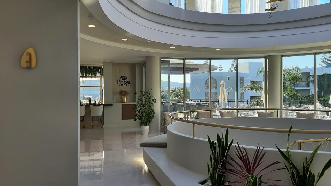 Lobby Vantaris Palace