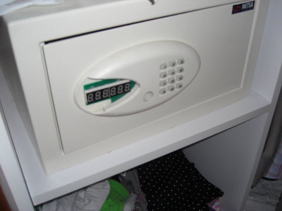 Safe Seaden Sea World Resort & Spa