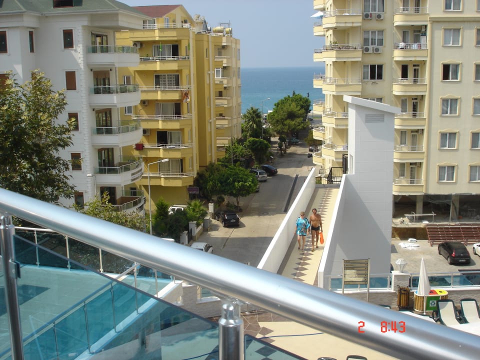 Weg zum Strand Diamond Hill Resort Hotel