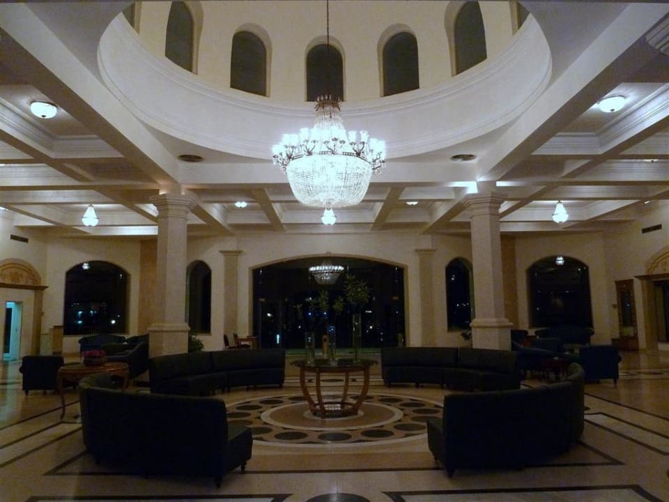 Hotel Lobby Brayka Bay Resort