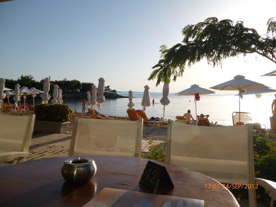 Poolbar mit Meerblick Anthemus Sea Beach Hotel & Spa