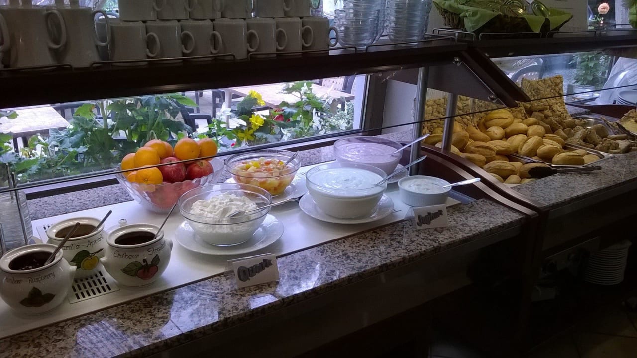 Frühstücksbuffet (Teilansicht) Landhotel Ringelsteiner Mühle