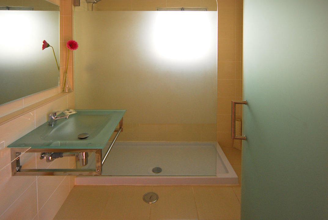 Renued Bathrooms Apartamentos Turisticos Gida