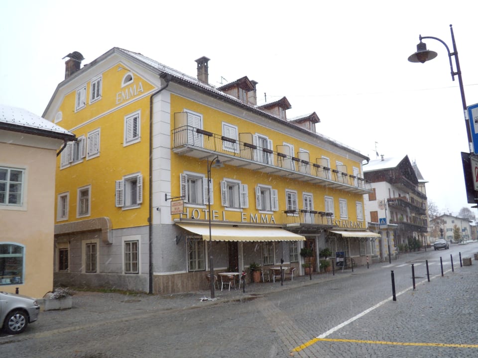 A passeggio per Niederdorf   Emma Historic Hotel