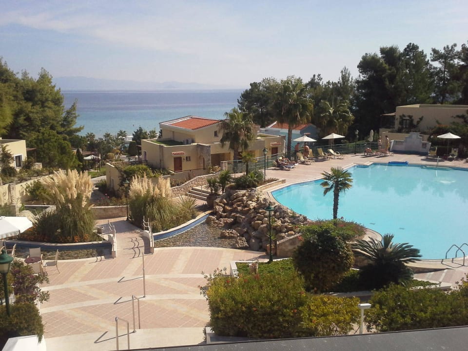 Pool Aegean Melathron Thalasso Spa Hotel