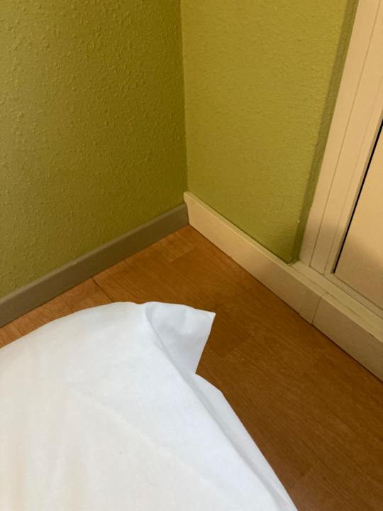 Zimmer ibis budget Köln Messe