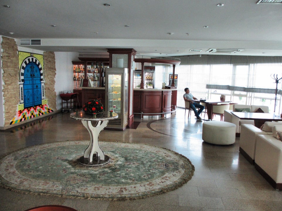 Лобби Grand Hotel Astrakhan