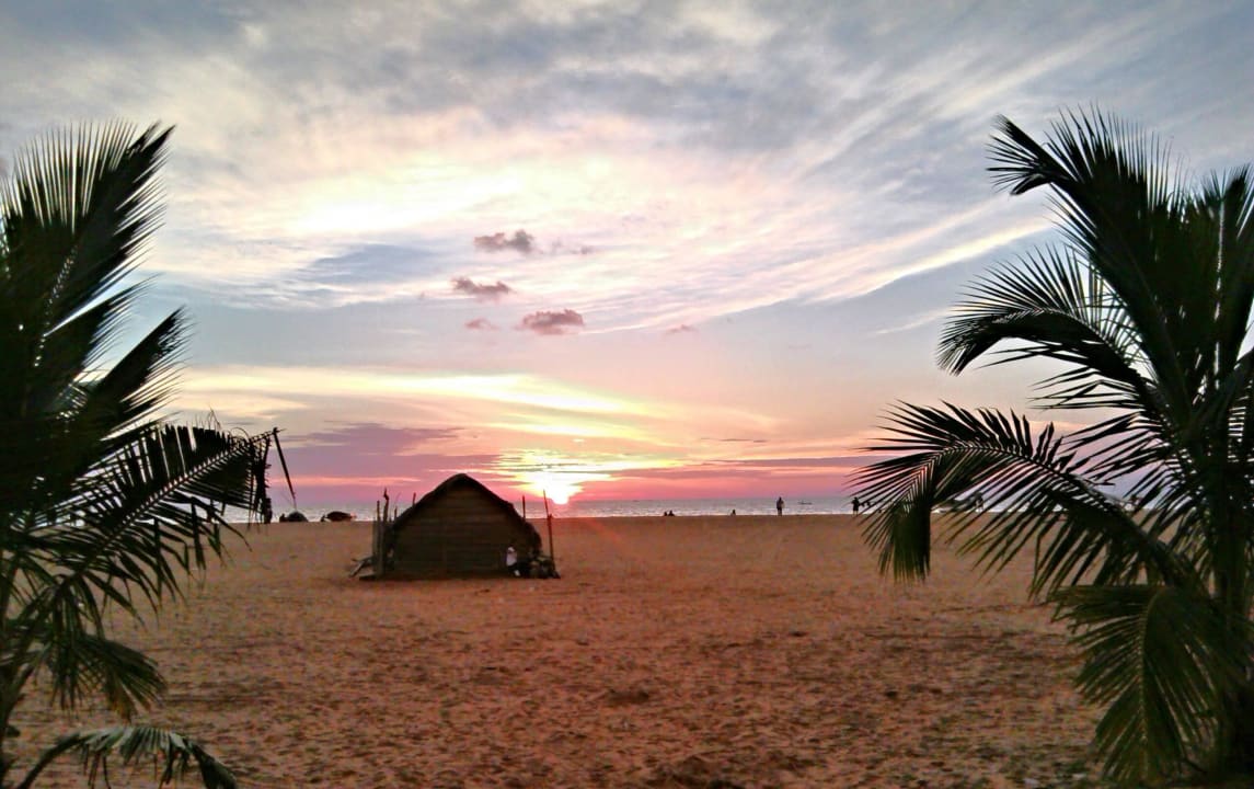 Sonnenuntergang Hotel Jetwing Beach