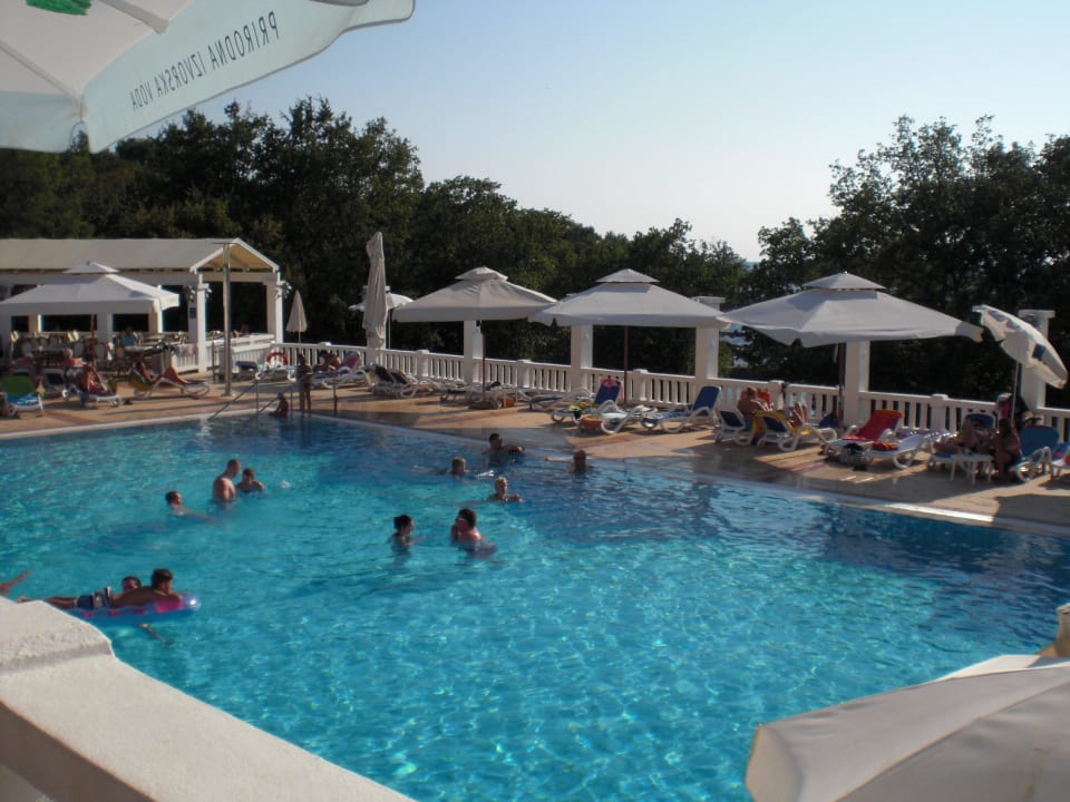 Der große Pool Maistra Select Funtana All Inclusive Resort
