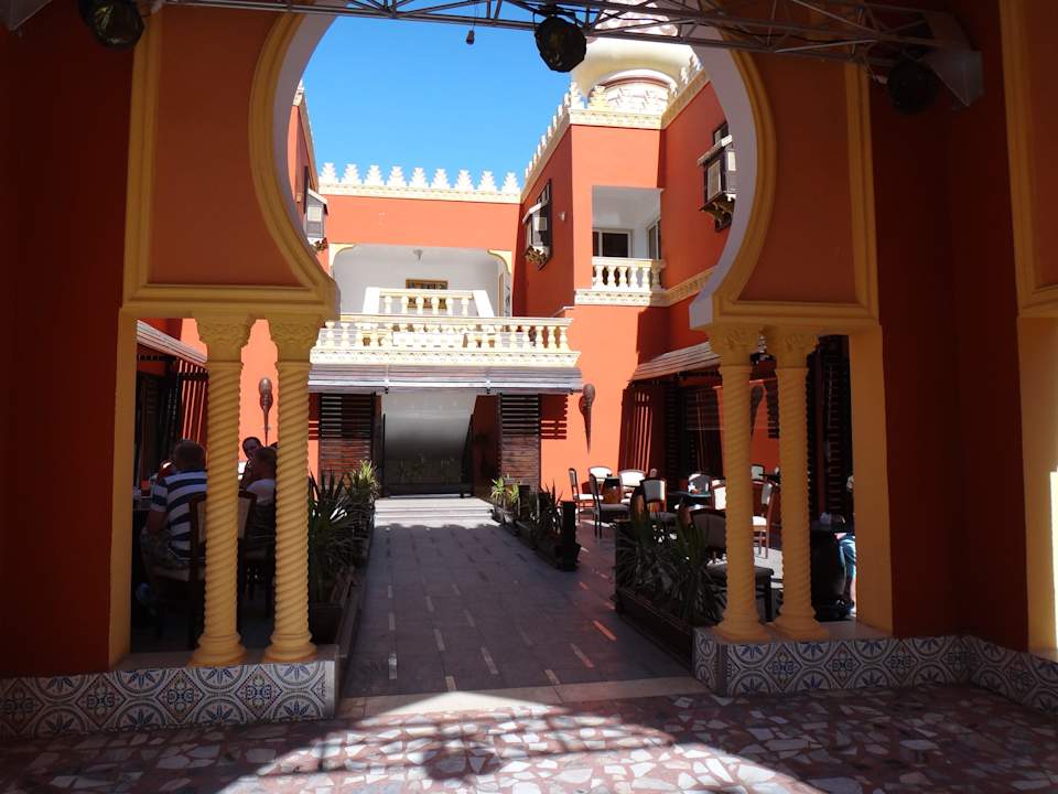 Diverse Bars und Cafés Pickalbatros Alf Leila Wa Leila Resort - Neverland Hurghada