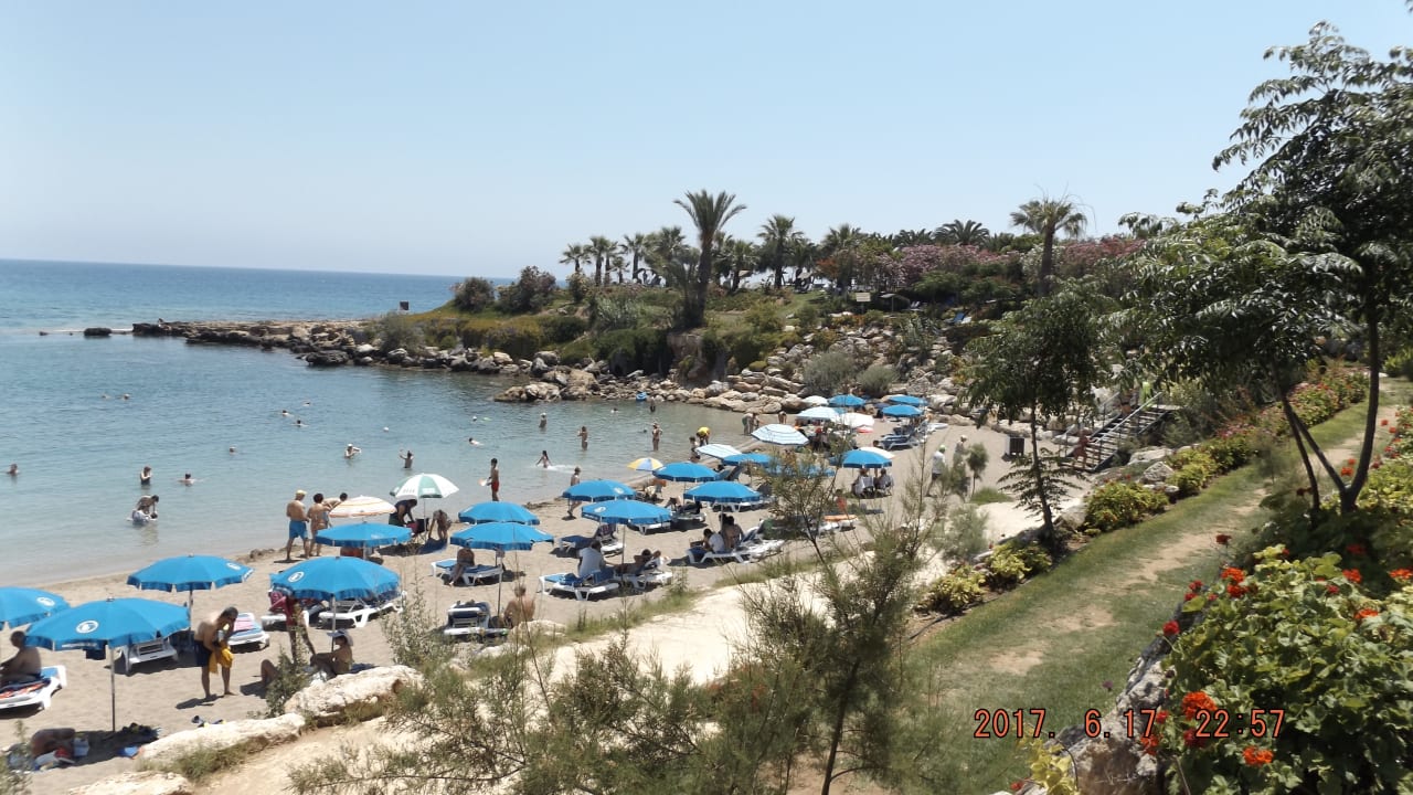 Strand Crystal Springs Beach Hotel