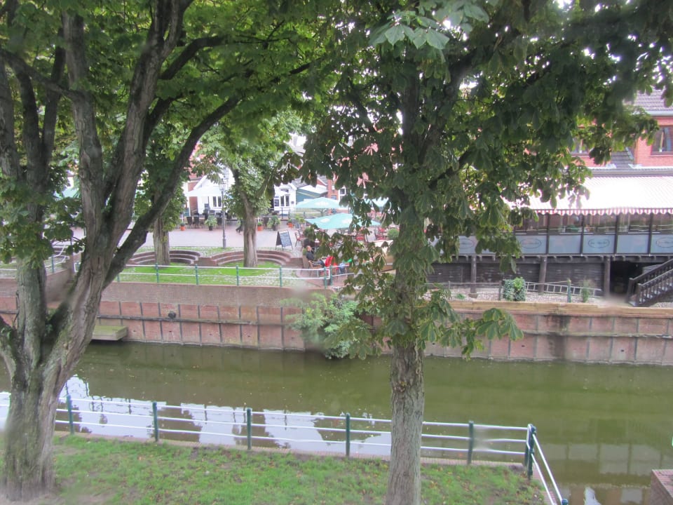 Blick zum Kanal Hotel Hohes Haus