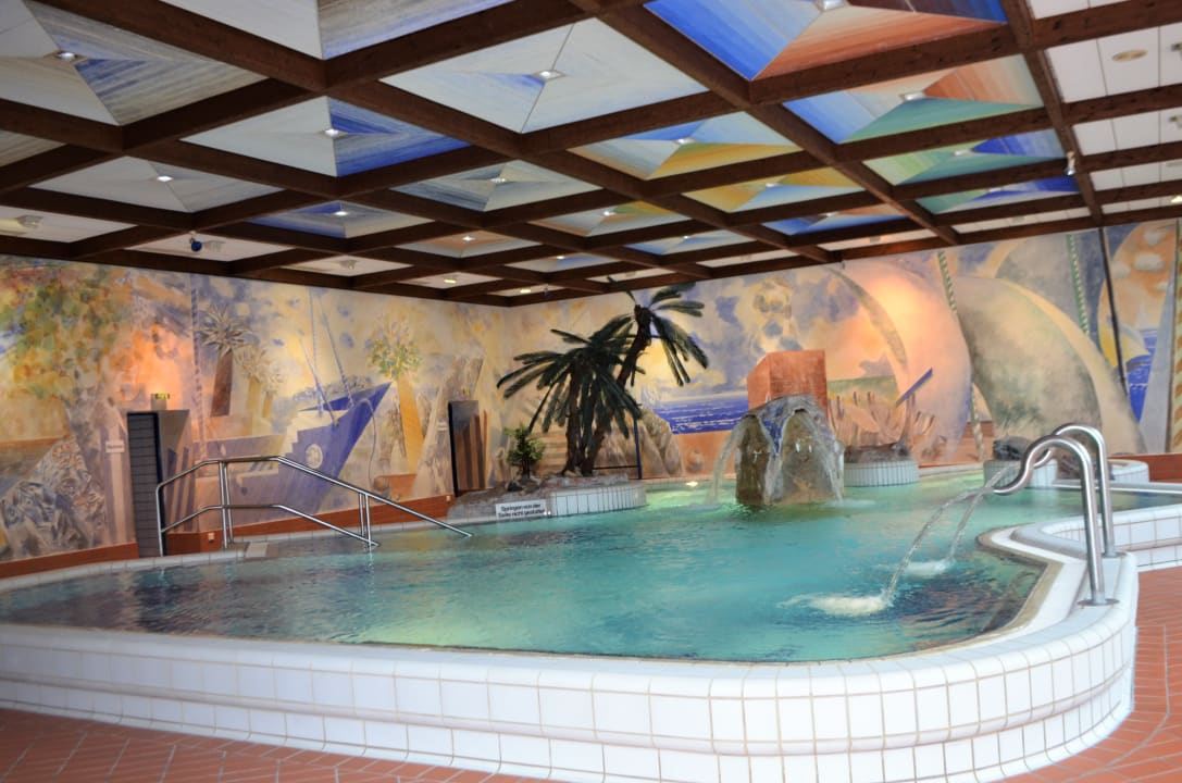 Pool WAGNERS Hotel im Frankenwald