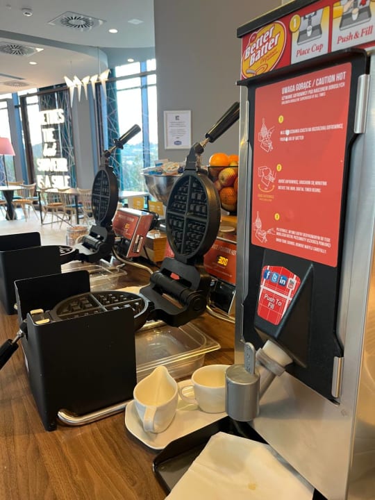 Gastro Hampton by Hilton Krakow Airport