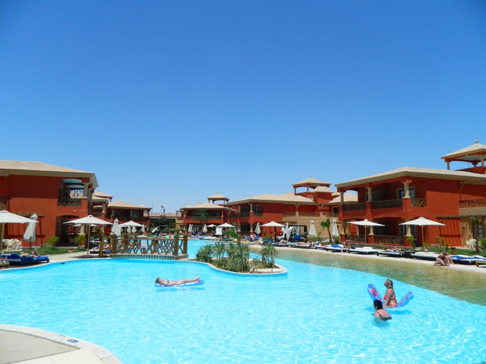 Basen Pickalbatros Alf Leila Wa Leila Resort - Neverland Hurghada