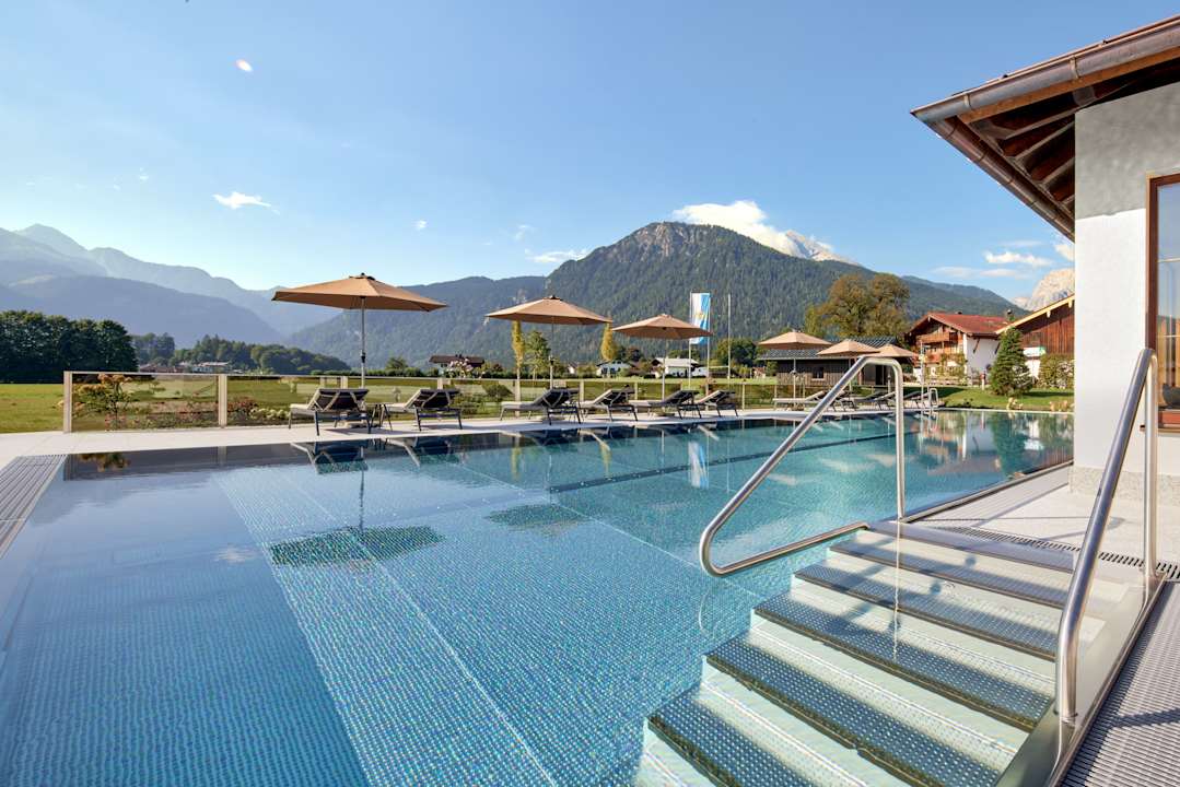 Pool Wellnesshotel Zechmeisterlehen