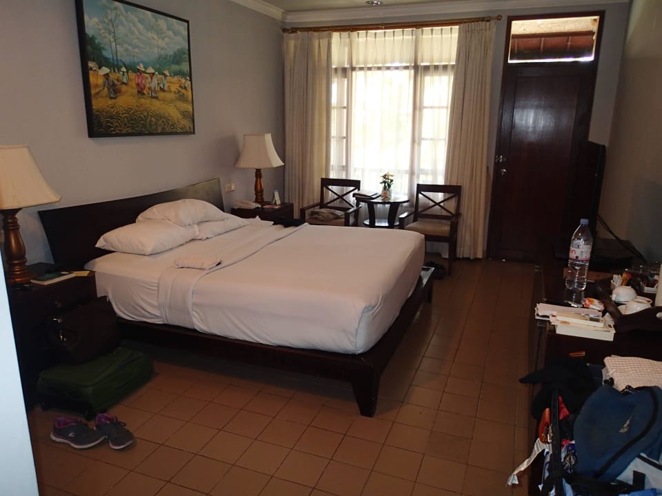 Zimmer Puri Santrian