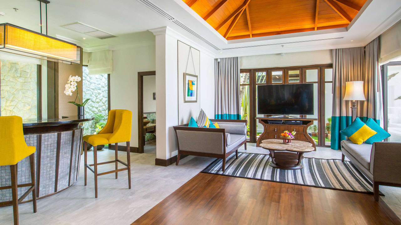 Baan Sai Nam 2 Bedroom Pool Villa, Living Area InterContinental Pattaya Resort
