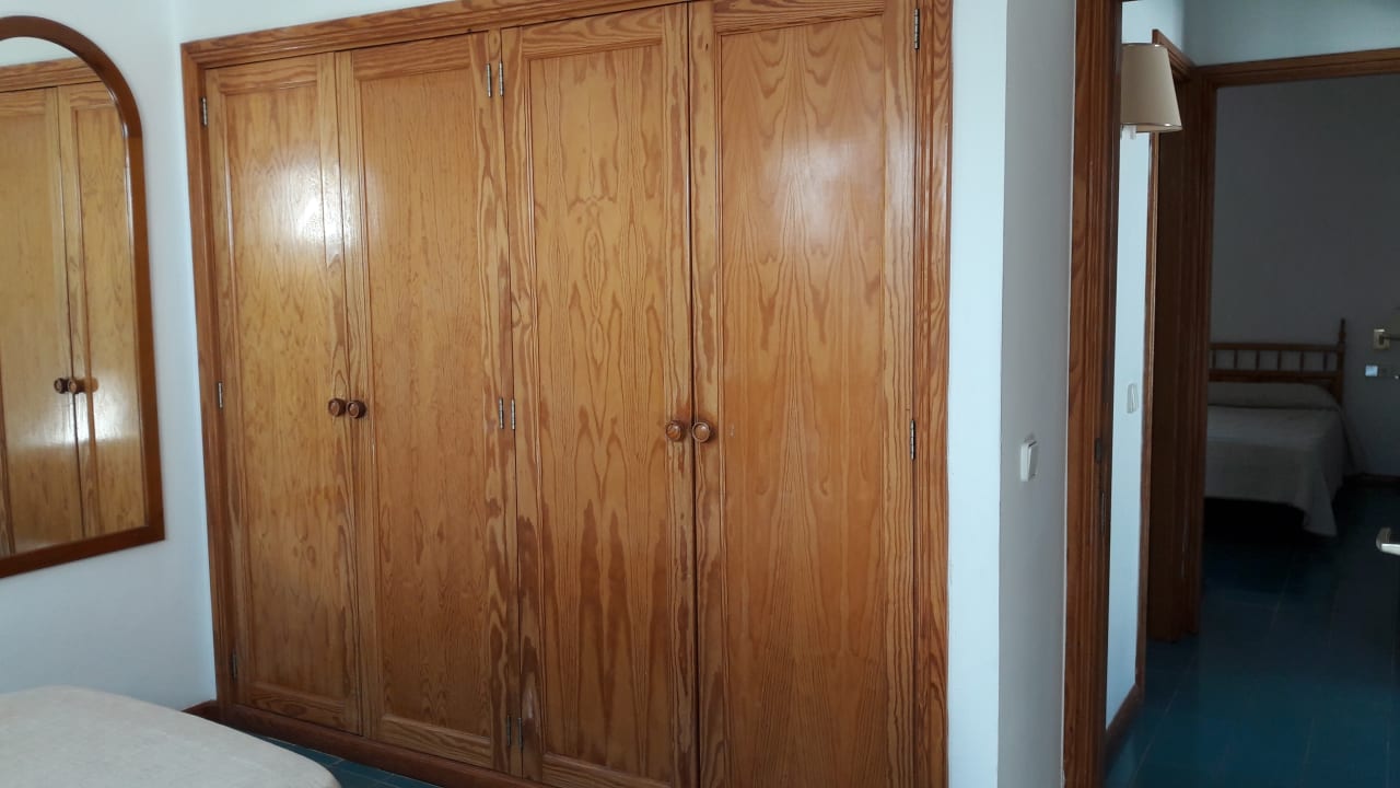 Kleiderschrank - sehr geräumig Aparthotel Costa Mar