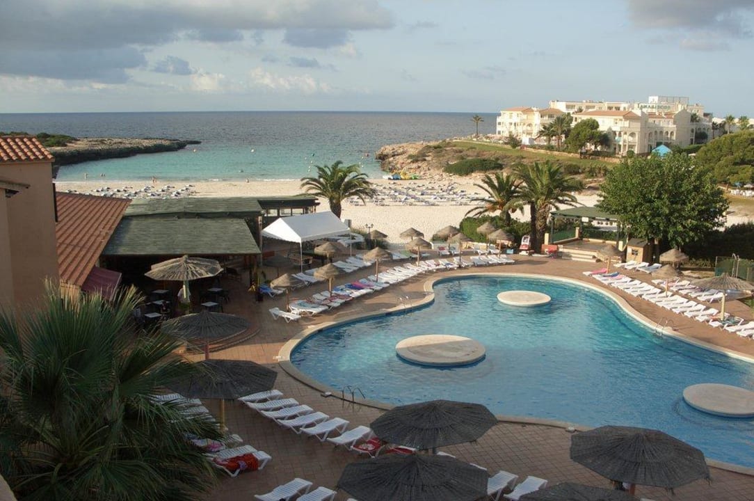 Poolanlage FERGUS Style Carema Beach