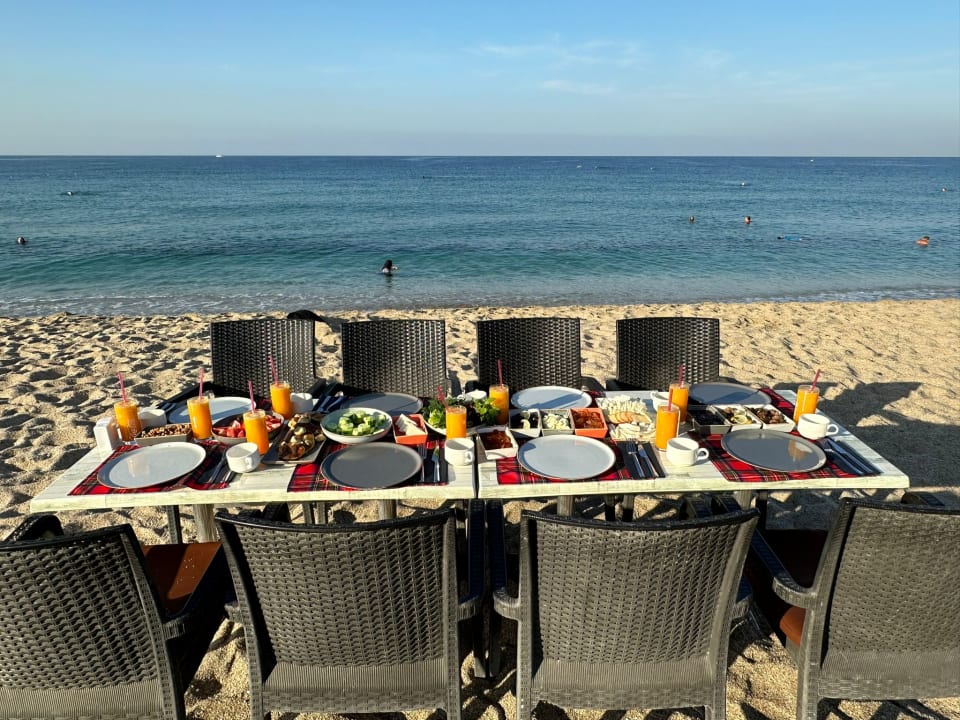 Strand Riviera Hotel & Spa