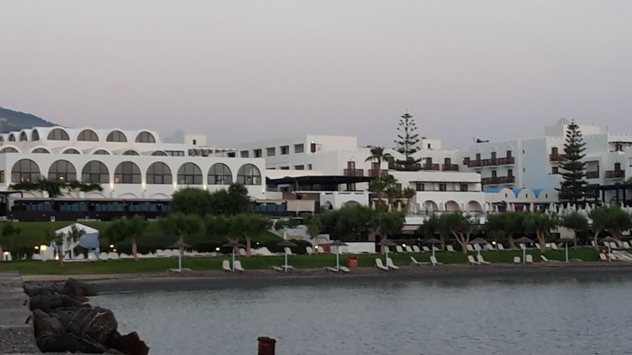 Außenansicht TUI BLUE Oceanis Beach and Spa Resort