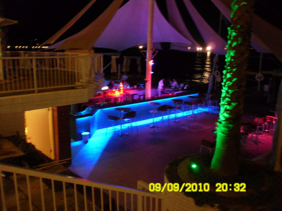 Strandbar bei Nacht NOA Hotels Bodrum Beach Club