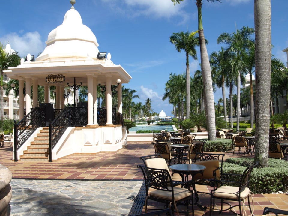 La Plaza Hotel Riu Palace Punta Cana